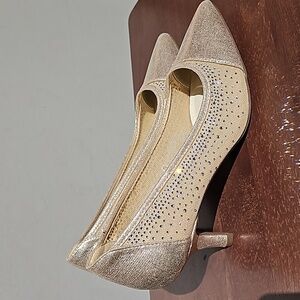 Anne Klein Fadira I Flex Gold Rhinestones Stiletto Heels SZ 8